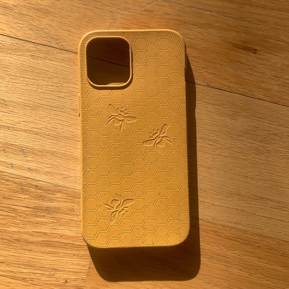 FWP Pela Case Honeycomb Design IPhone 12 Pro Max